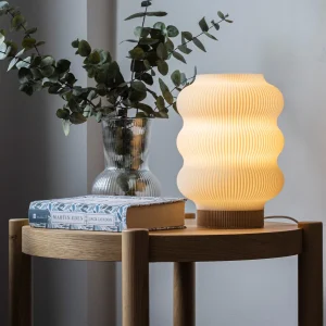 Ostraco Table Lamp: Modern Ribbed Desk Lamp for Cozy Ambiance